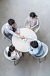 涉足广播节目 小岛秀夫推出自己播客Radioverse